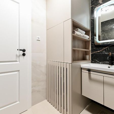 Newly Renovated Apartment Luce Zadar Exterior photo