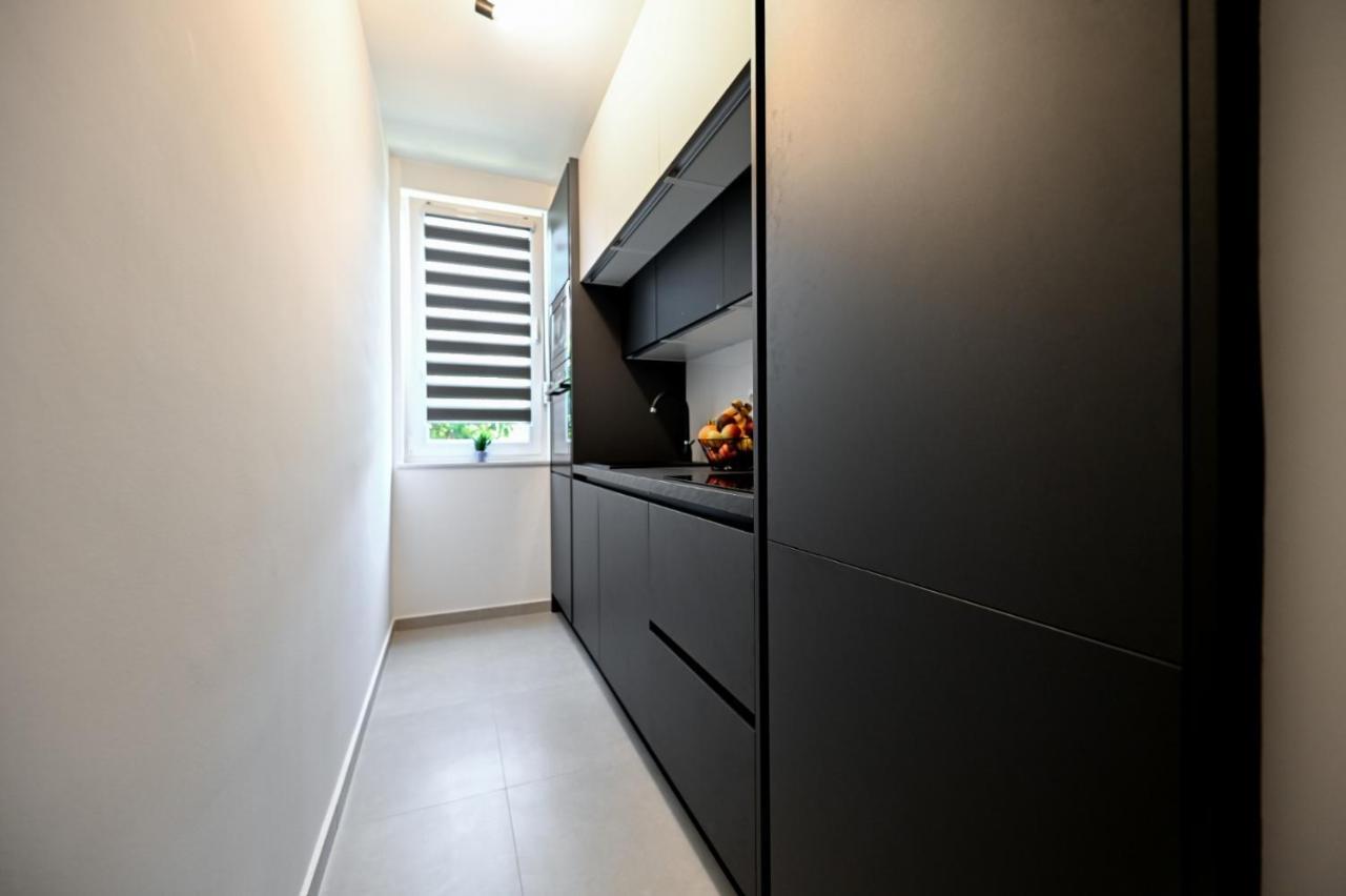 Newly Renovated Apartment Luce Zadar Exterior photo