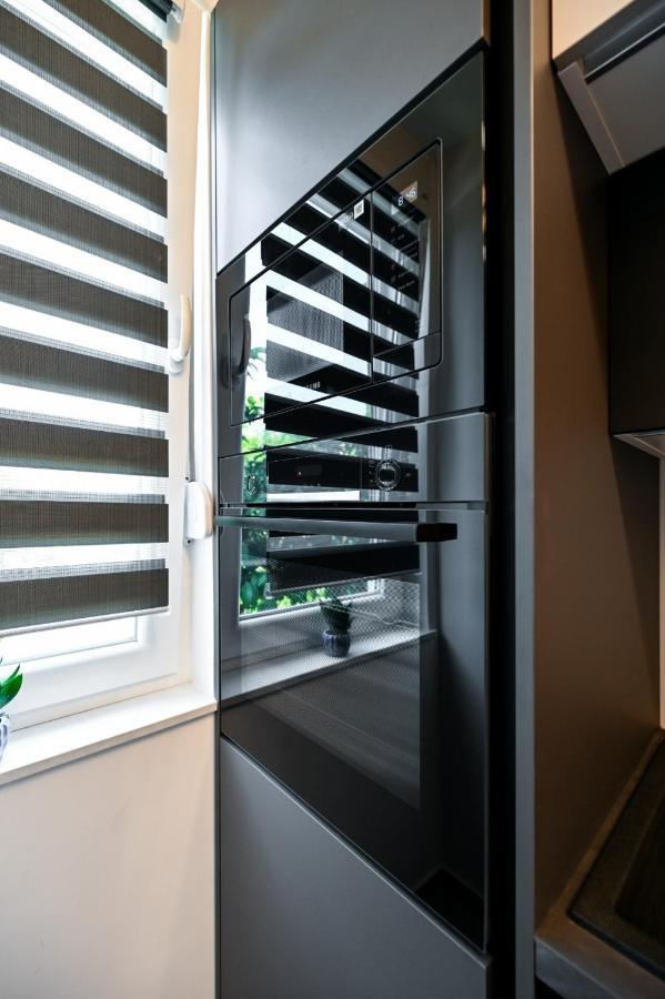 Newly Renovated Apartment Luce Zadar Exterior photo