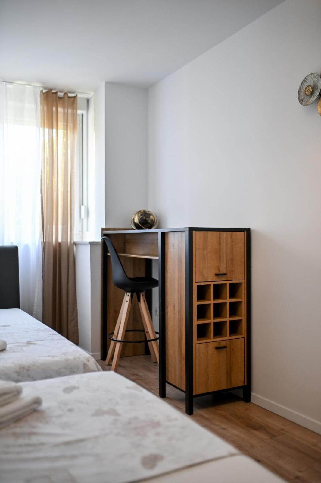 Newly Renovated Apartment Luce Zadar Exterior photo